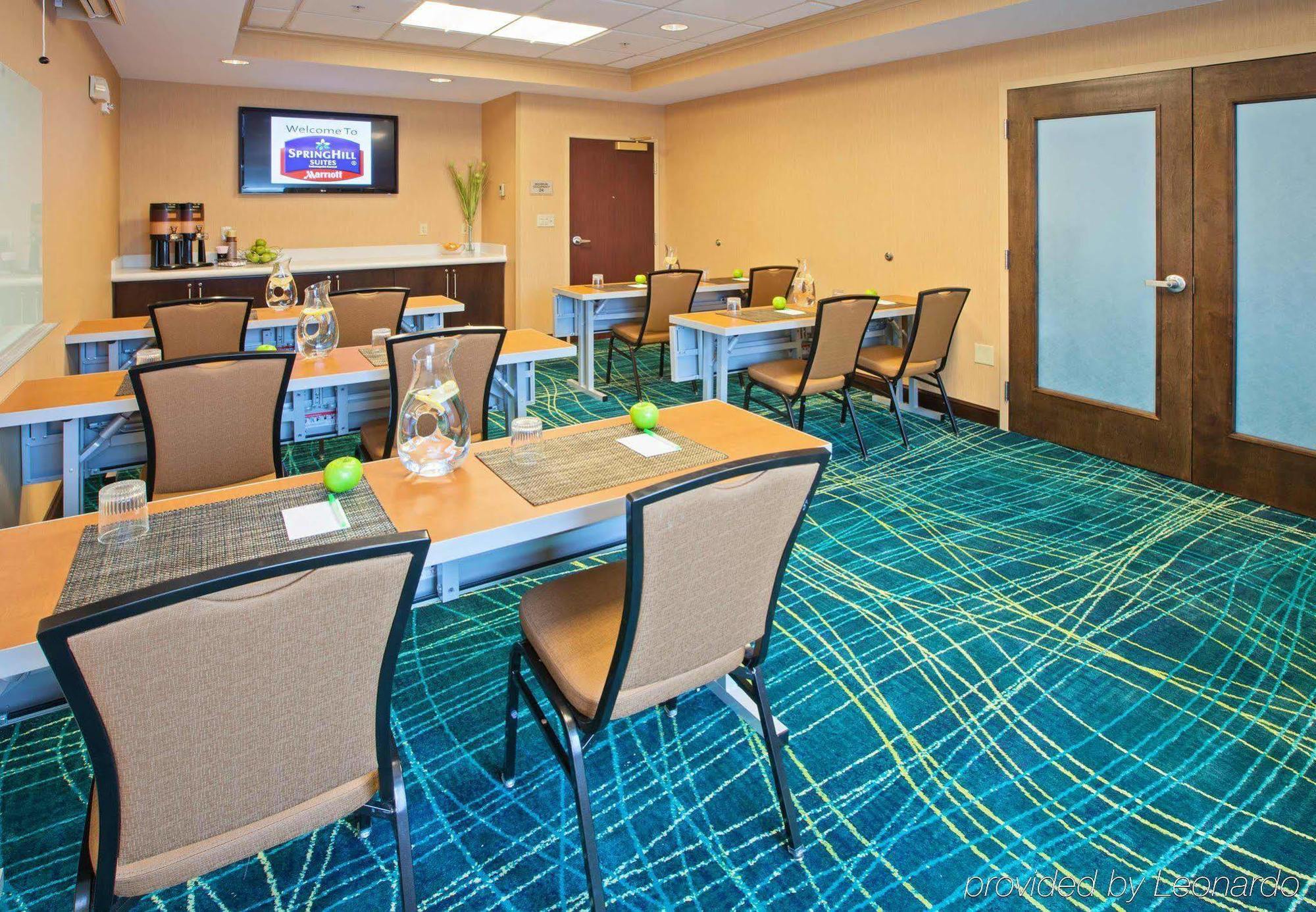 Springhill Suites Indianapolis Кармел Екстериор снимка